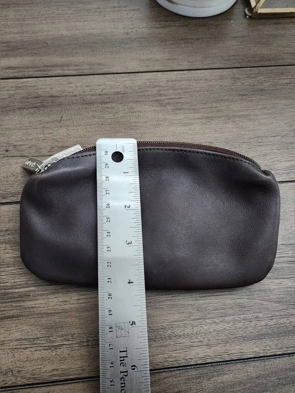 HOBO Brown Leather Zip Cosmetic Pouch-vintage